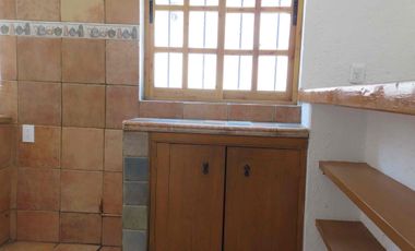 Casa habitación en  renta de dos niveles, cerca del centro de Tlalpan, Av. Insurgentes  Sur y la estación del metro bus Fuentes Brotantes.