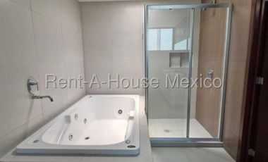 Casa en Venta en Lomas Verdes, Naucalpan de Juárez