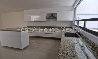 Casa en Venta en Lomas Verdes, Naucalpan de Juárez