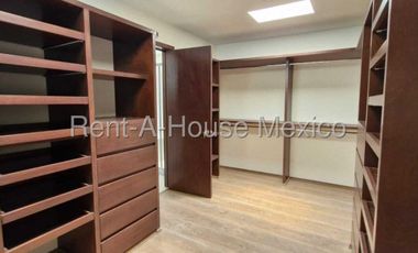 Casa en Venta en Lomas Verdes, Naucalpan de Juárez