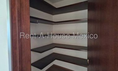 Casa en Venta en Lomas Verdes, Naucalpan de Juárez