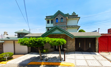 CASA EN VENTA EN VENTA EN LOMAS DEL VALLE TLALNEPANTLA