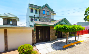 CASA EN VENTA EN VENTA EN LOMAS DEL VALLE TLALNEPANTLA