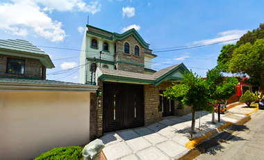 CASA EN VENTA EN VENTA EN LOMAS DEL VALLE TLALNEPANTLA