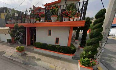 Casa en venta en Izcalli, Estado de México.