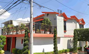 Casa en venta en Izcalli, Estado de México.