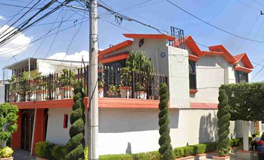 Casa en venta en Izcalli, Estado de México.