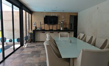 LUJOSA CASA AMUEBLADA  EN RENTA- DZITYA