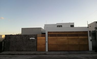 LUJOSA CASA AMUEBLADA  EN RENTA- DZITYA
