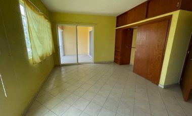 CUERNAVACA CERCA AVERANDA, VENDO AMPLIA CASA SOLA 4 RECS. 367 MTS. JARDN