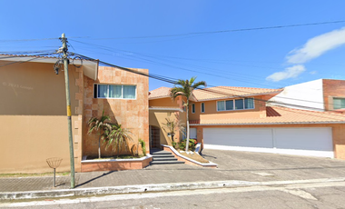 CASA EN VENTA EN COSTA DE ORO, VERACRUZ.