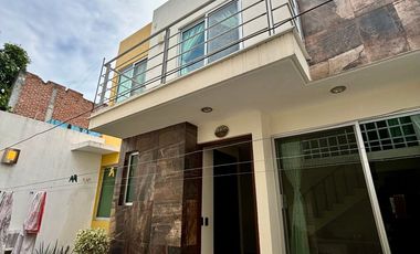EXCELENTE OPORTUNIDAD DE CASA EN LA COLONIA FELIX IRETA, IDEAL PARA NEGOCIO, OFICINAS, CASA HABITACION FÉLIX IRETA 24,800