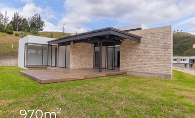 Casa Tarqui 1 piso 4 habitaciones