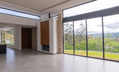 Casa Tarqui 1 piso 4 habitaciones