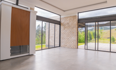 Casa Tarqui 1 piso 4 habitaciones