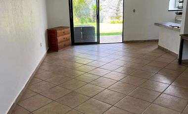 Casa en exclusivo Condominio de solo 10 casas   En Lomas de Atzingo, Cuernavaca Morelos.