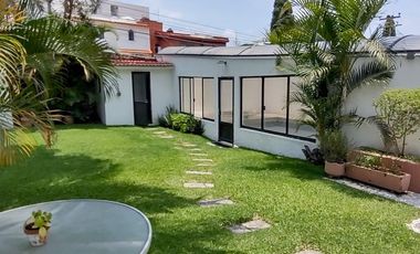 Casa en exclusivo Condominio de solo 10 casas   En Lomas de Atzingo, Cuernavaca Morelos.
