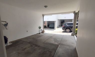 Casa en exclusivo Condominio de solo 10 casas   En Lomas de Atzingo, Cuernavaca Morelos.