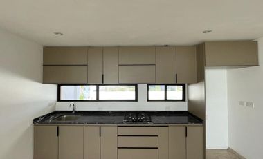 HERMOSA CASA EN PRIVADA ZIBARI VENTA