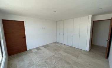 HERMOSA CASA EN PRIVADA ZIBARI VENTA