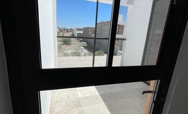 HERMOSA CASA EN PRIVADA ZIBARI VENTA