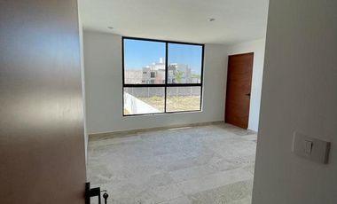 HERMOSA CASA EN PRIVADA ZIBARI VENTA