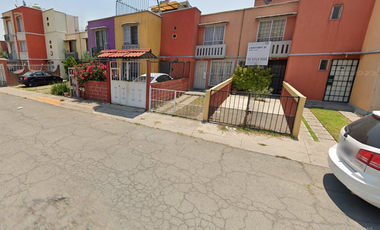 CASA EN VENTA  CON EXCELENTE EN UBUCACION, HACIENDA LOS LAURELES MZ 29 LT 4 VIV 15	Hacienda de Cuautitlán	Cuautitlán	México