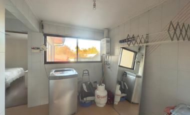 Se arrienda departamento céntrico, 4 piezas 3 baños, Curicó