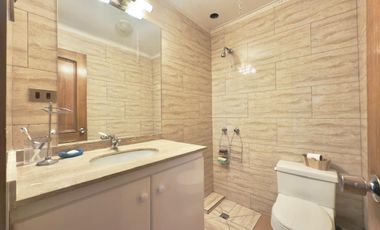 Se arrienda departamento céntrico, 4 piezas 3 baños, Curicó