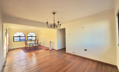 Se arrienda departamento céntrico, 4 piezas 3 baños, Curicó