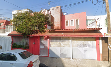 CASA EN REMATE EN IZTACALCO MILITAR MARTE