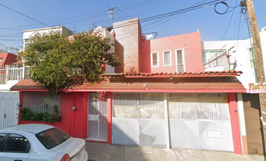 CASA EN REMATE EN IZTACALCO MILITAR MARTE