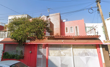 CASA EN REMATE EN IZTACALCO MILITAR MARTE