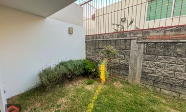 Departamento en planta baja con Jardin MONTE OLIVO CARCAÑA
