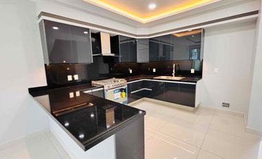 Casa En venta solares Zapopan