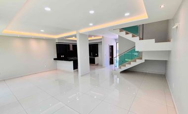 Casa En venta solares Zapopan