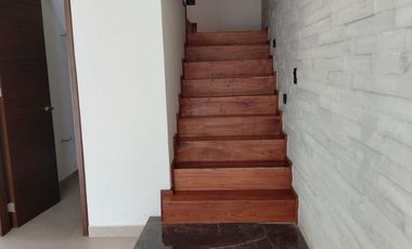 CASA EN RENTA EN CANCUN, ZONA HUAYACAN & COLEGIOS, ESTRENA! ÚLTIMA CASA!!