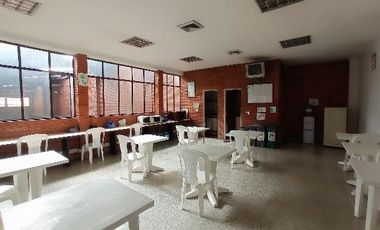 Local comercial en venta por propietario en Los Álamos, Bogotá cerca del Aeropuerto Internacional El Dorado