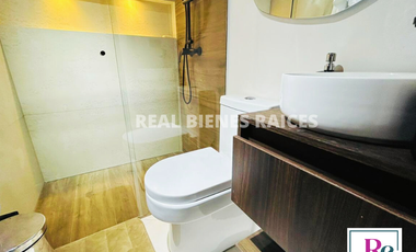 Casa en Unidad Cerrada con Portería 24h