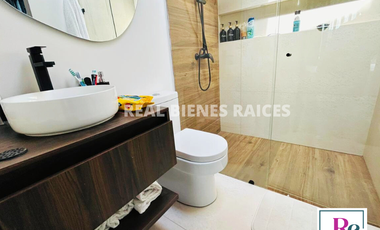 Casa en Unidad Cerrada con Portería 24h