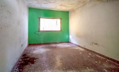 Castelar Norte - Venta - Casa 4 Ambientes