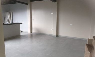 EN RENTA AMPLIO LOCAL POR ESTRENAR EN MACHALA