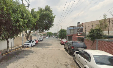 Casa en Venta en Valle del Paraíso Tlalnepantla de Baz Estado de México.