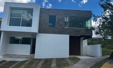 CASA EN RENTA PORTAFONTANA LEON GUANAJUATO