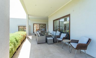 Casa Con Vista Hacia El Valle De Chicureo, Sta.mª Chamisero