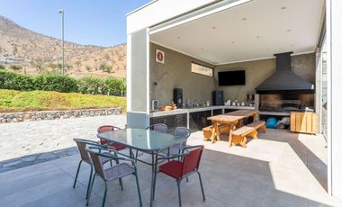 Casa Con Vista Hacia El Valle De Chicureo, Sta.mª Chamisero