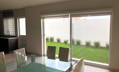CASA RESIDENCIAL EN RENTA EN EL MAYORAZGO EN LEON, GTO