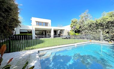 Cond. La Fuente, Piedra Roja, Chicureo Oriente