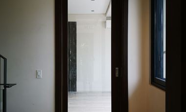 Townhouse for sale in Mandaluyong city New Zaniga, High end developemnt