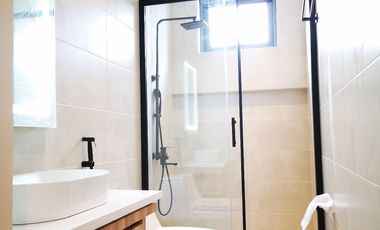 Townhouse for sale in Mandaluyong city New Zaniga, High end developemnt